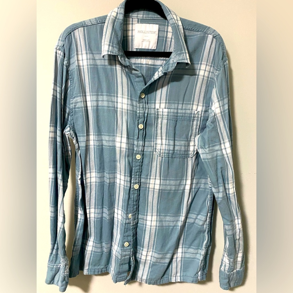 Hollister Men's Light Blue Checkered Shirt